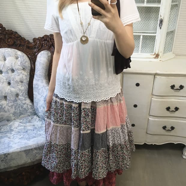 jpn vintage white punching lace blouse