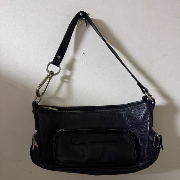 버버리 소가죽 여성 레더 숄더백