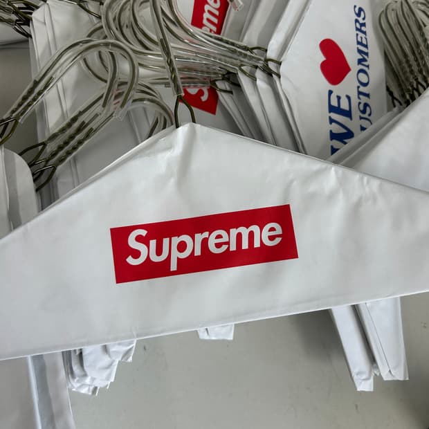 슈프림 옷걸이 2개 8천원