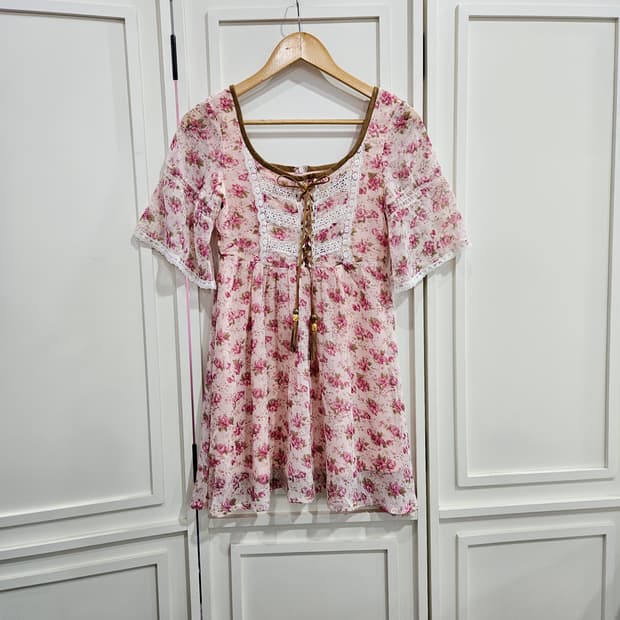 세실 맥비 (CECIL McBEE) 딸기우유 플라워 레이스 원피스