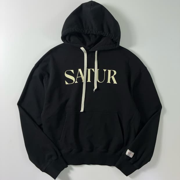 Satur  세터 코튼 클래식 레터 후드티 