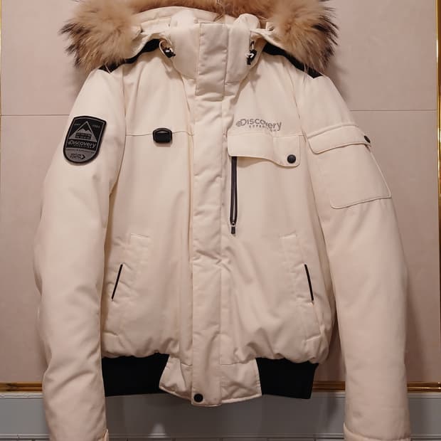 디스커버리 정품 여성 숏패딩 95 사이즈