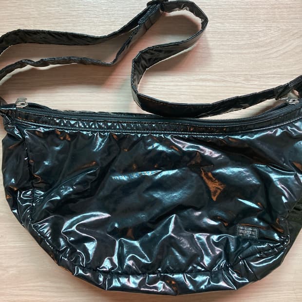 포터 걸라인 에나멜 크로스백/숄더백