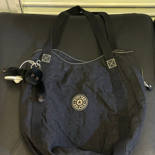 KIPLING 키플링 블랙 숄더백