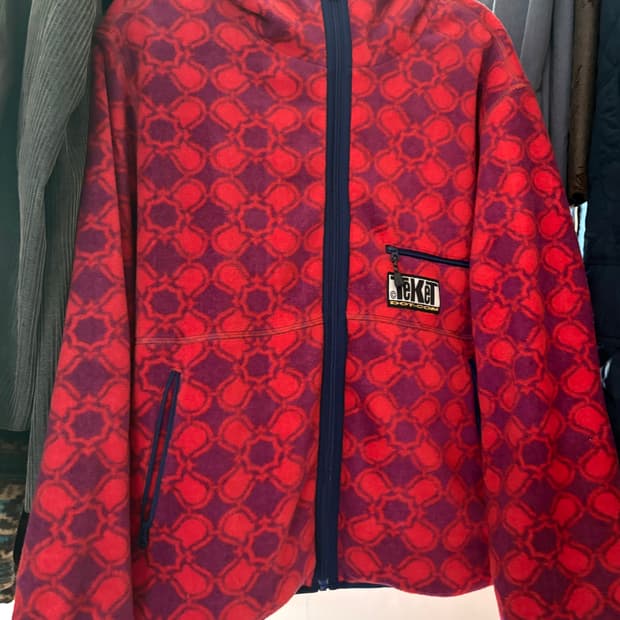 [ 테켓]Weekend Reversible Fleece Jaket Red