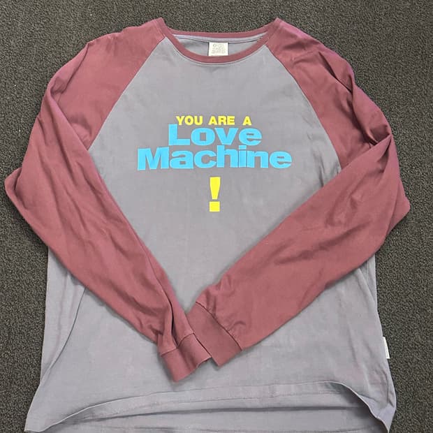 (L) 더바이닐하우스 러브머신 롱슬리브 팝니다