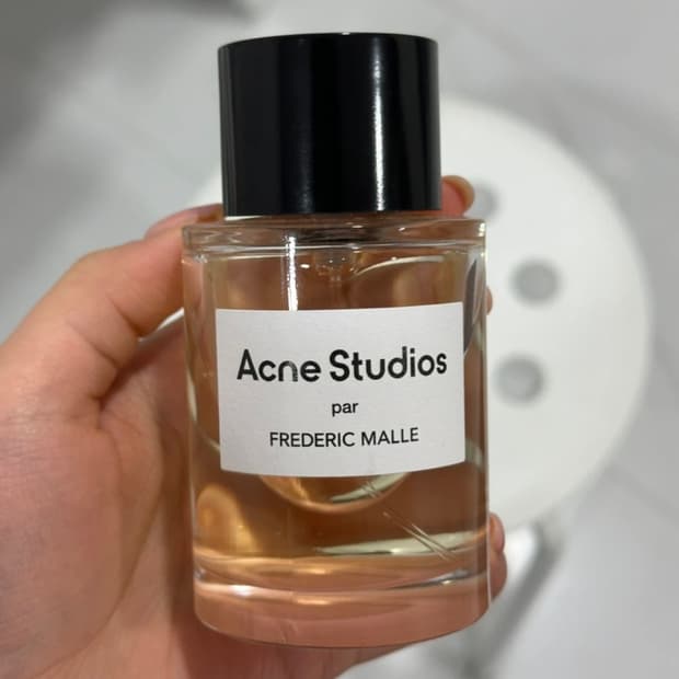 프레데릭말 아크네스튜디오 100ml 수지르헬리