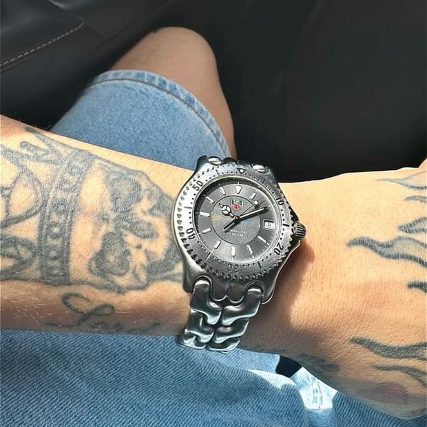 태그호이어 S/el 프로페셔널 200 스포츠 엘레강스 y2k