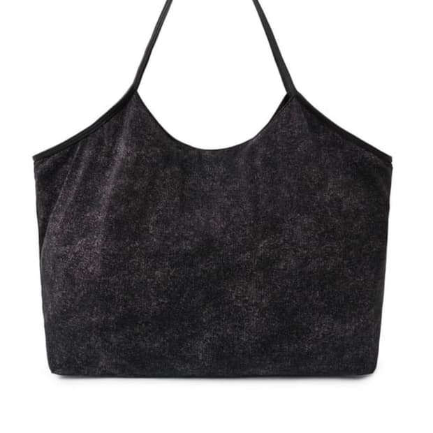 A.ta visible bag black