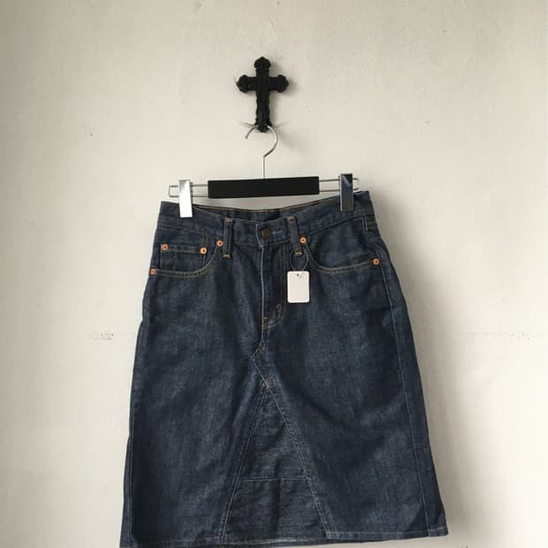 Levis denim skirt