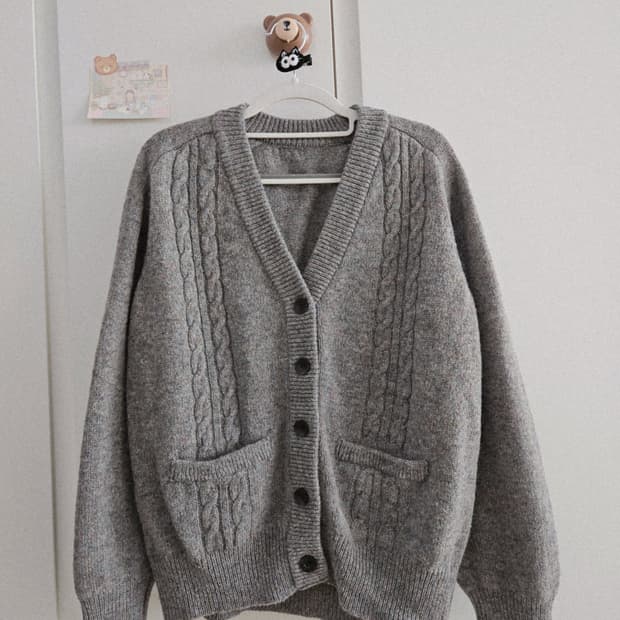 메이비베이비 브이넥 울 니트가디건