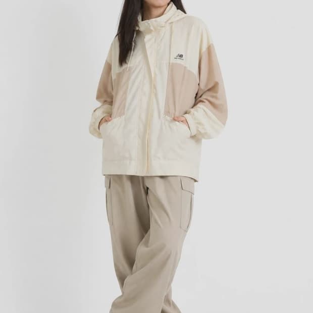 뉴발란스 베이지 여자 90 자켓 O1062
