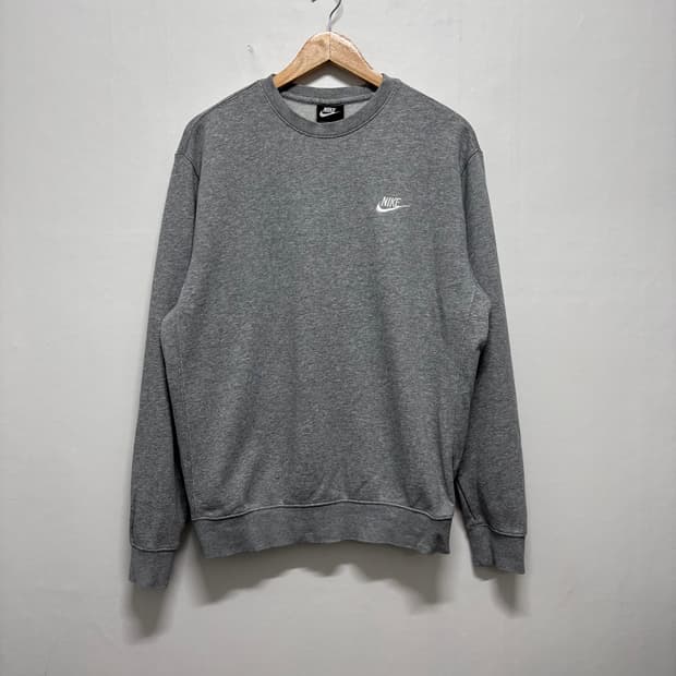 나이키 그레이 맨투맨