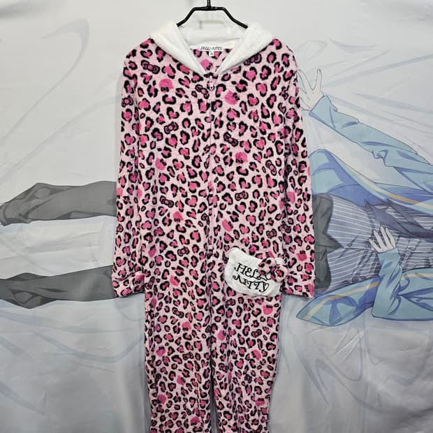 Hello Kitty 헬로키티 점프수트