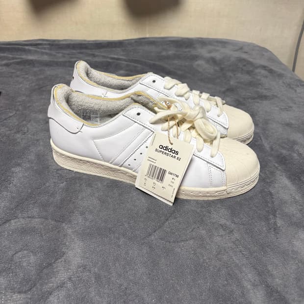 아디다스 슈퍼스타 화이트