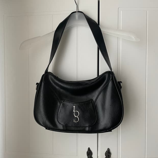 일리고 시그니쳐백 블랙