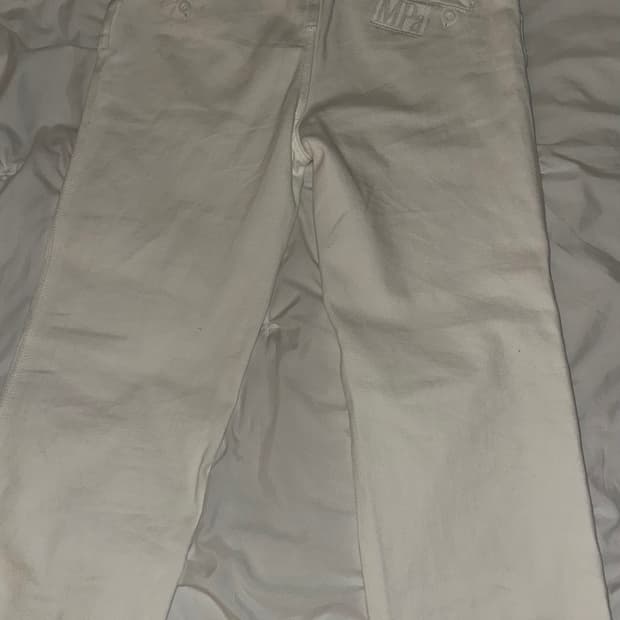 플라스틱 프로덕트 팬츠