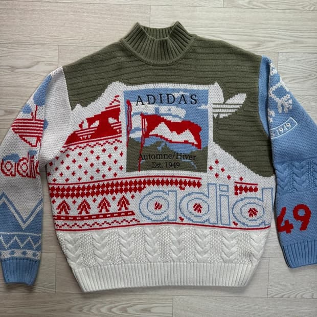 아디다스 니트 스웨터 105
