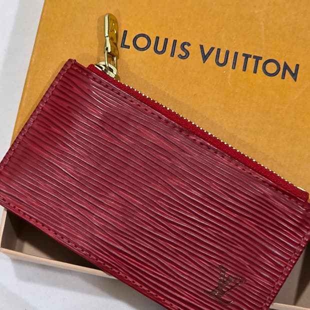 루이비통 에삐 포쉐트 클레 레드 (M6380E) 카드지갑 겸용