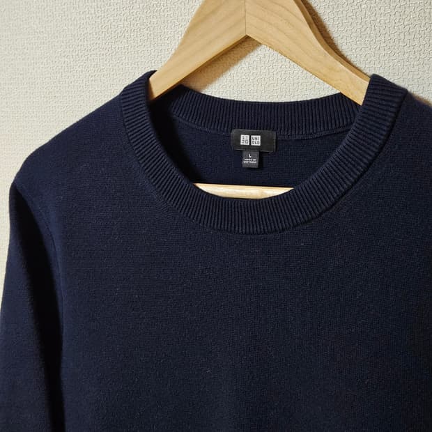 유니클로 워셔블 밀라노 립 크루넥 스웨터 니트