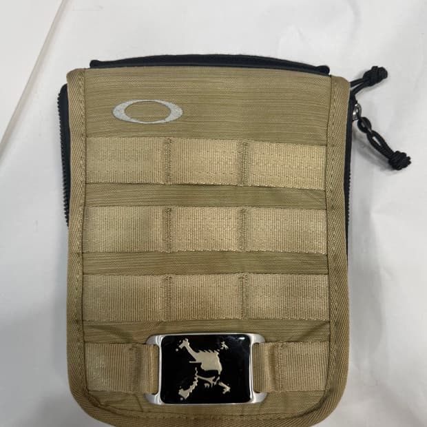 오클리 파우치 