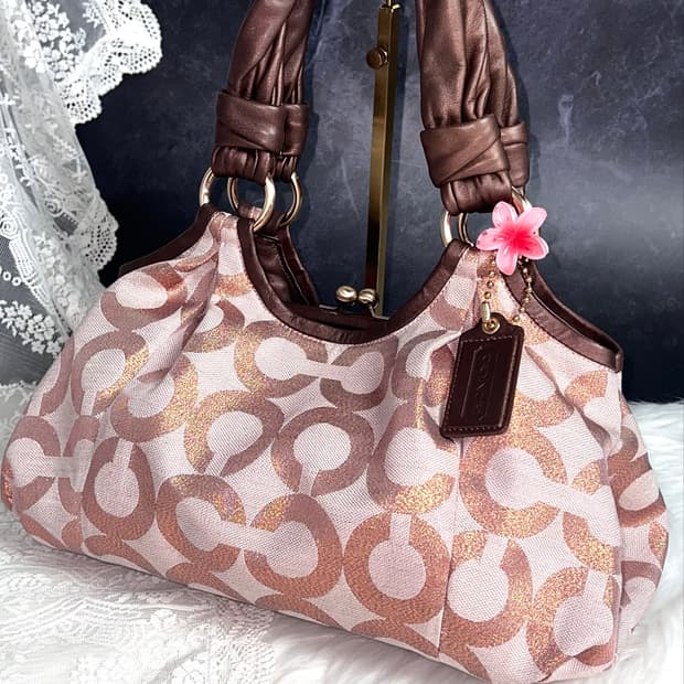 Rare Coach Chocolate Pink Kisslock Tote