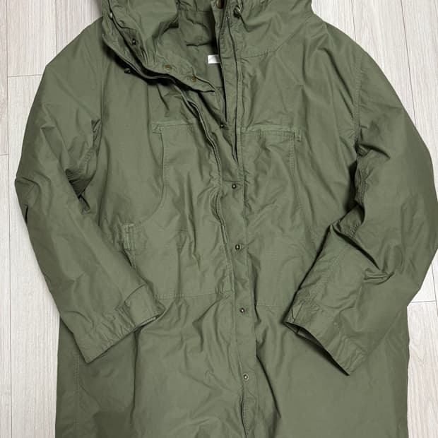 새상품 ) 피쉬테일 야상 패딩 카키 L사이즈