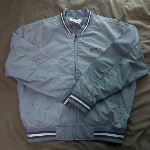 S) 디스이즈네버댓 자켓 스카이블루