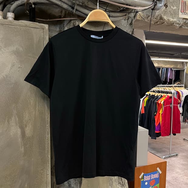 프라다 베이직 반팔티 블랙 M #csz716