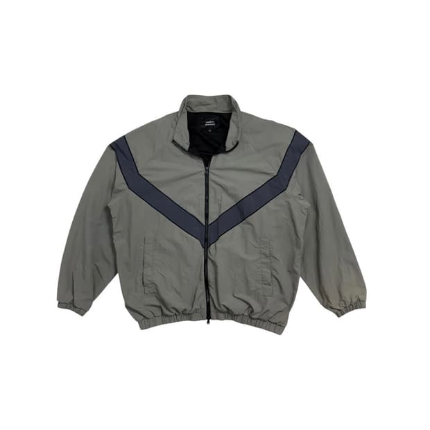 무신사 스탠다드 바람막이 카키