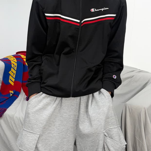 챔피온 블랙 빅로고 올드스쿨 트랙탑 져지 L
