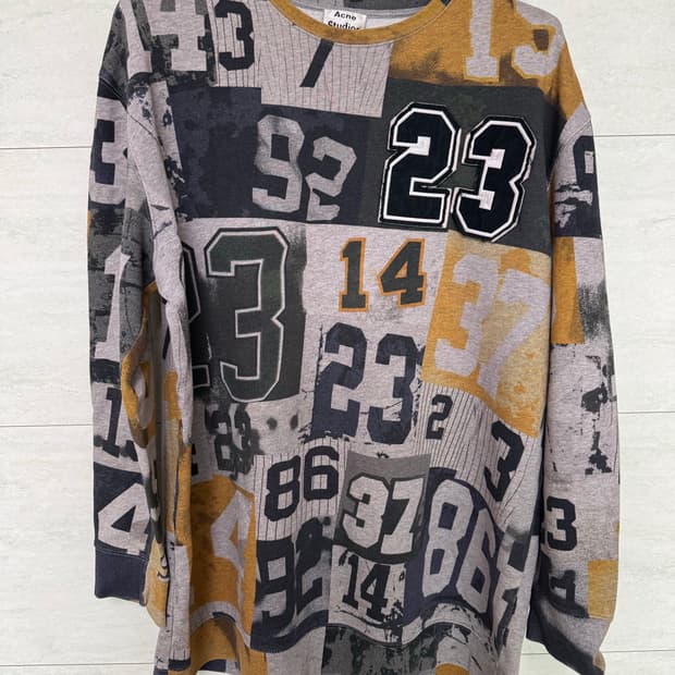 아크네 스튜디오 Fant Numbers Paw15