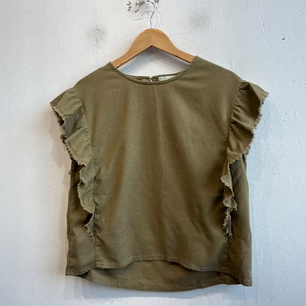 어스뮤직 JPN 린넨 블렌디드 프릴 블라우스