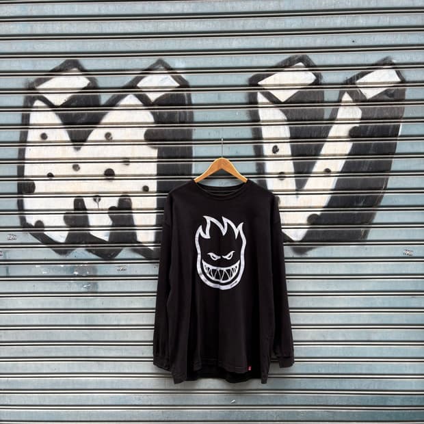 스핏파이어 휠스 빅 헤드 블랙 롱슬리브