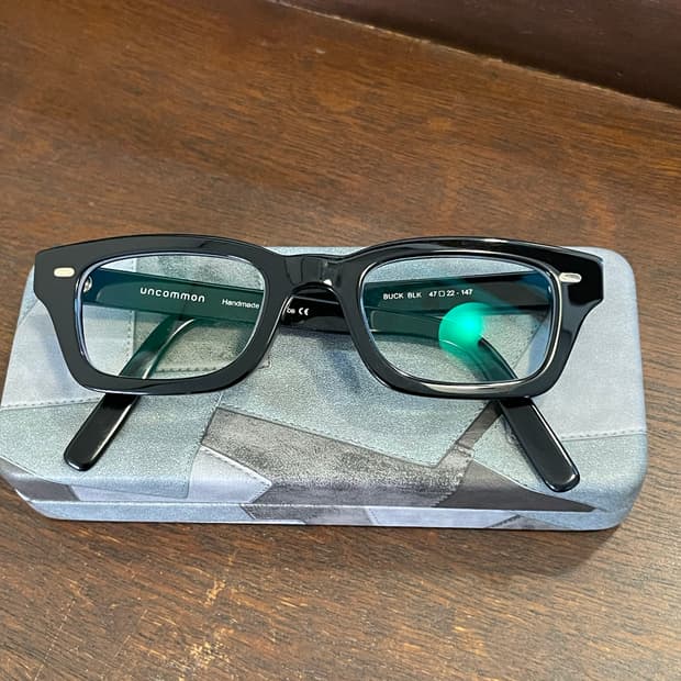 언커먼아이웨어 벅 buck 