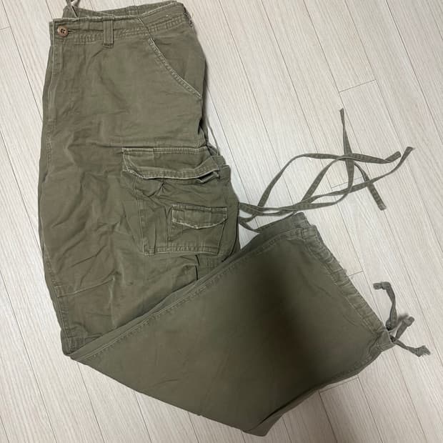 멀티포켓 카고 베이지 팬츠