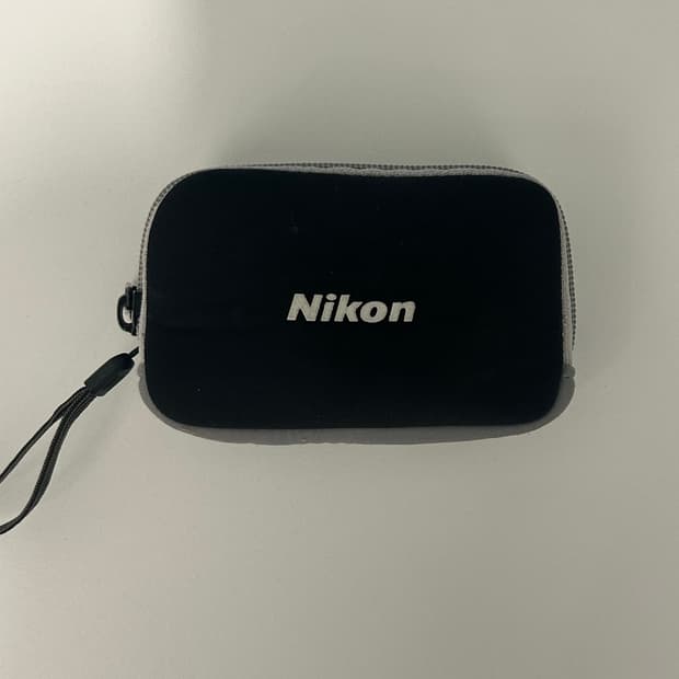 니콘 쿨픽스 s8200