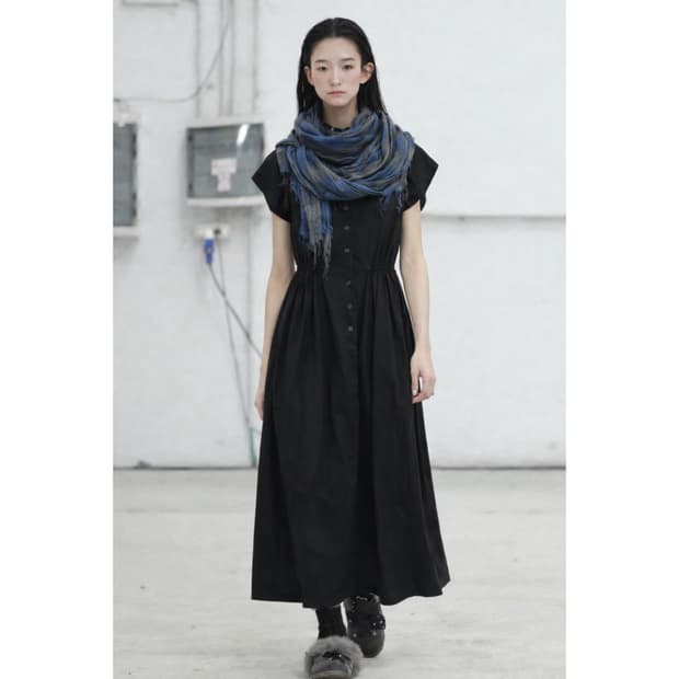 블랙 버튼 롱 원피스