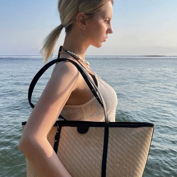 투오 RATTAN FLAT LARGE 라탄 플랫 라지