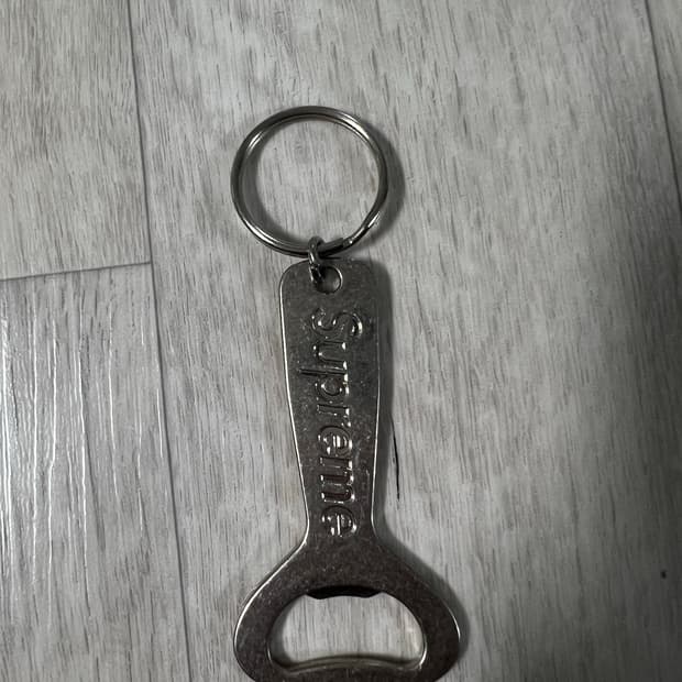 슈프림 오프너 키링