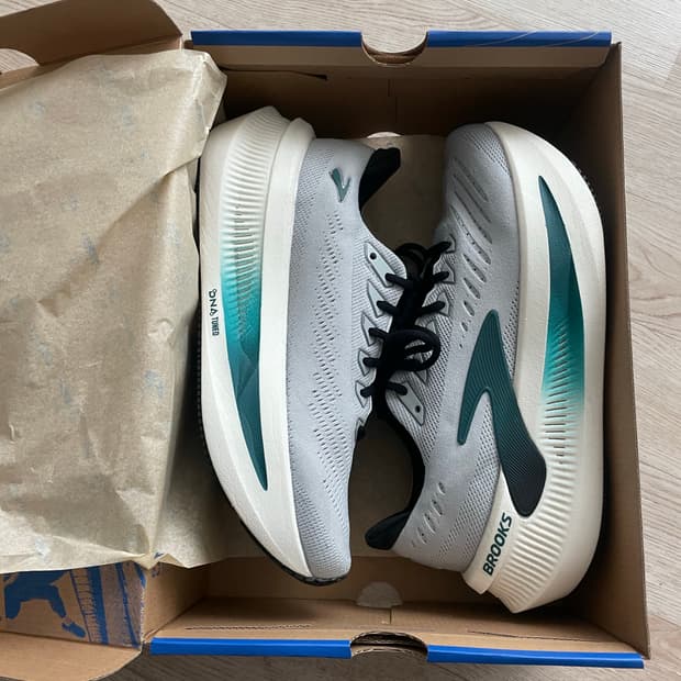 브룩스 글리세린 맥스2 270cm