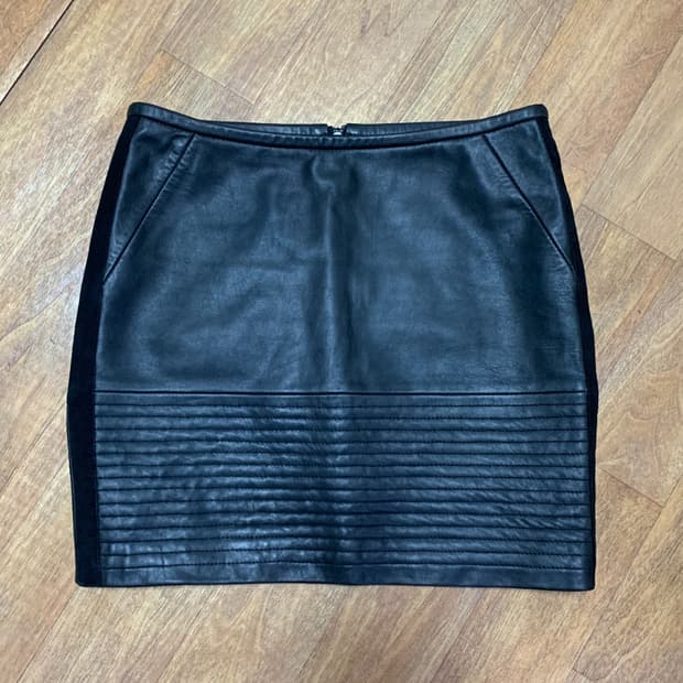 SANDRO 산드로 미니 스커트(레더-램스킨)2 사이즈