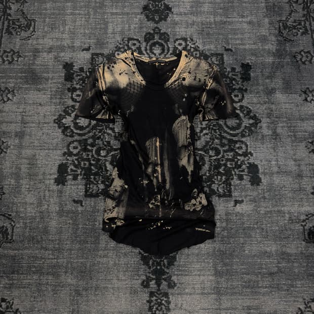 Devilment dyed abstract printing top