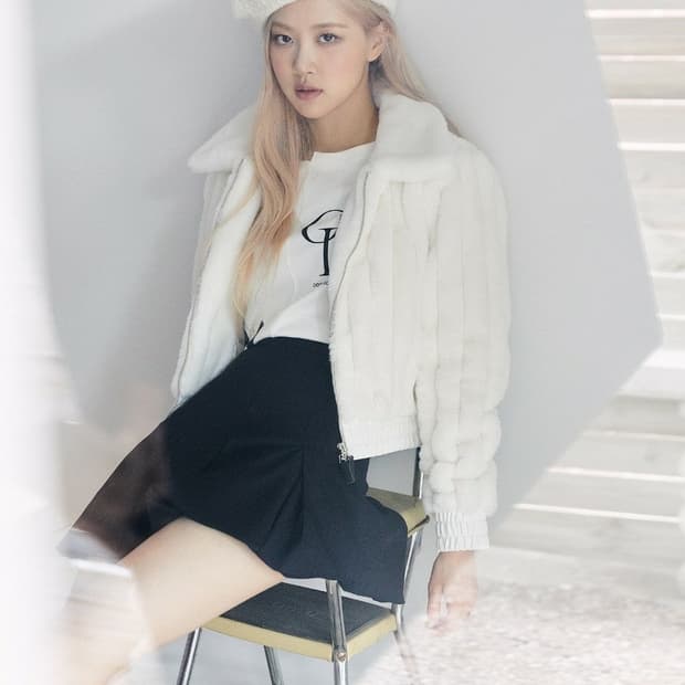 블랙핑크 로제 착용)쓰리타임즈 오아이오아이 oioi 라인 퍼자켓
