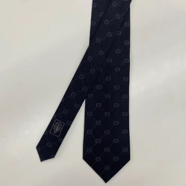 구찌(GUCCI) GG모노그램 명품 정품 블랙넥타이