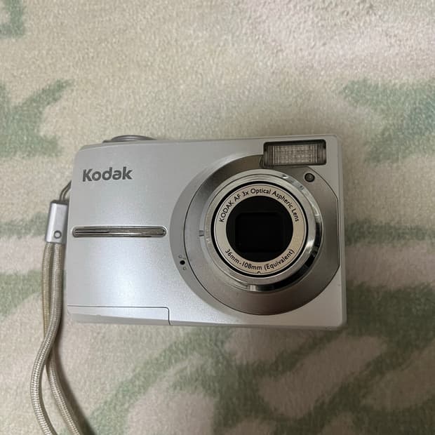 코닥 c613 펄화이트 카리나 카메라 빈티지 카메라 디카