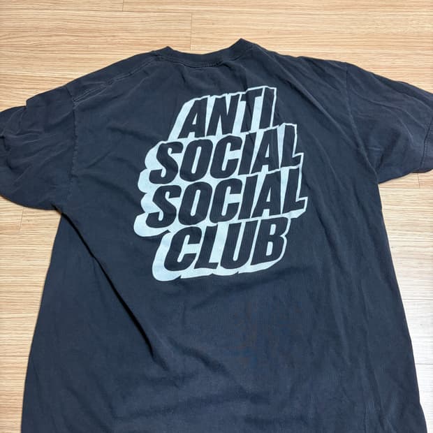 안티소셜소셜클럽 티셔츠 미국엑라