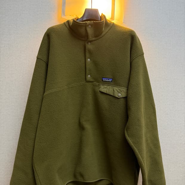 파타고니아 신칠라 스냅T 올리브 L