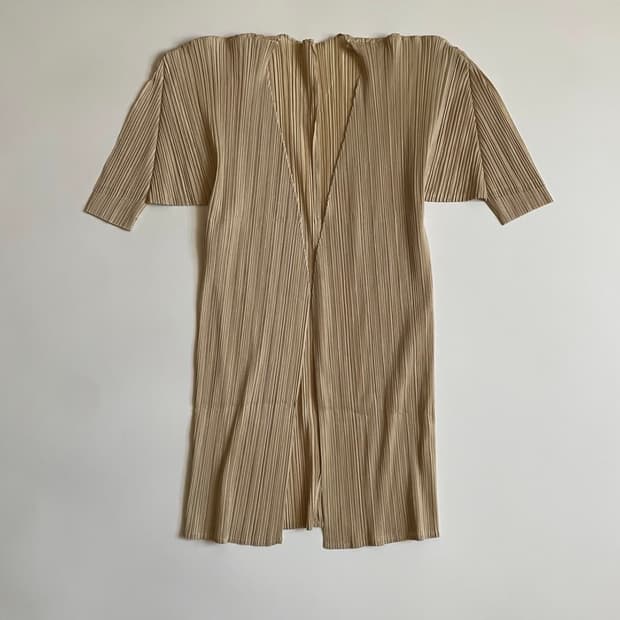 이세이미야케 플리츠플리즈 반팔 가디건