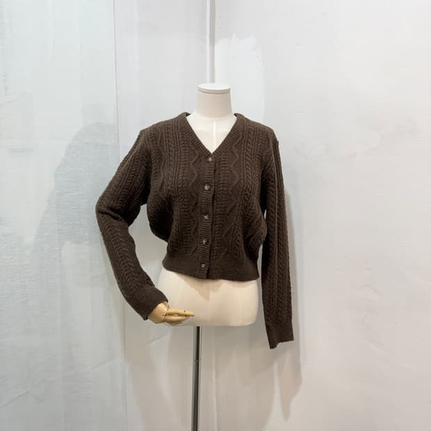 어텀베이지 브라운꽈배기 피셔 긴팔가디건 니트 4188